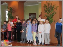 DPS Więckowice - Występ artystyczny dzieci ze Szkoły Podstawowej z Brzezia